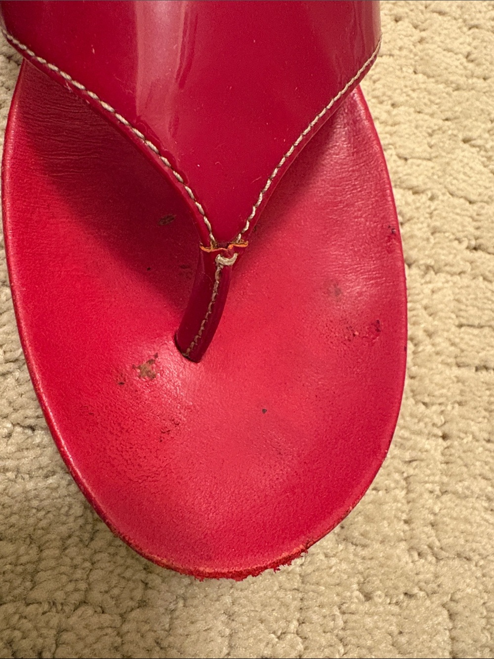 Prada Red Patent Leather flip flop Sandals - Picture 4 of 9